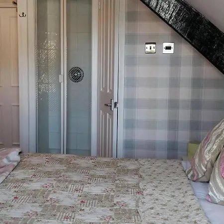 בית הארחה Bank 4*
